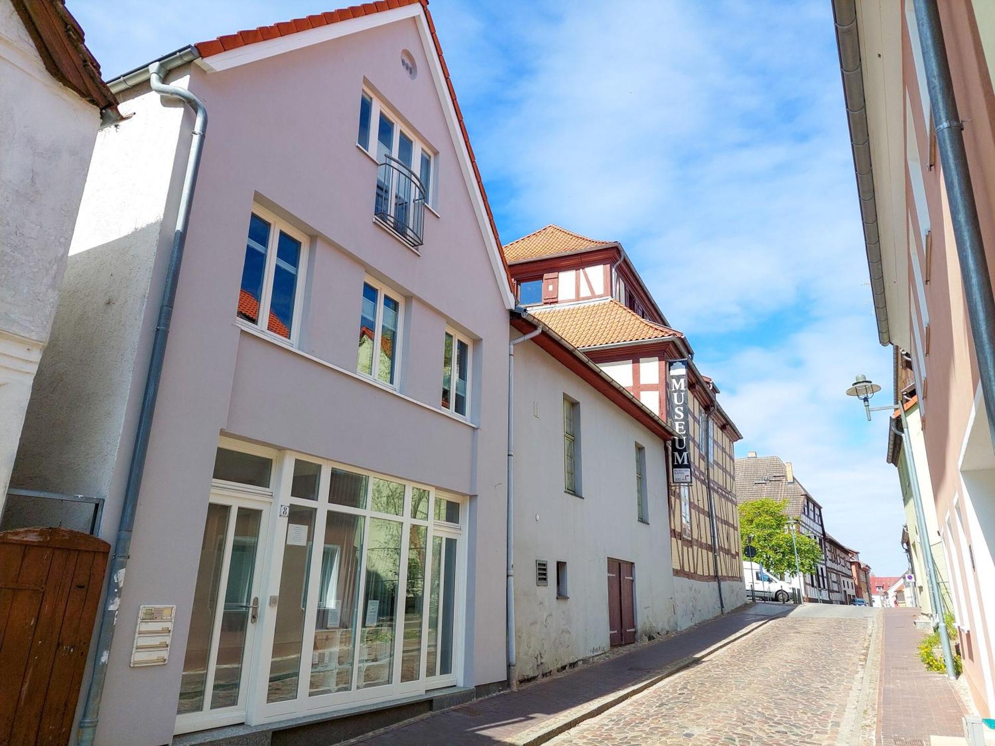 Business-Apartments Im Schuster-Acht Wolgast Eksteriør billede